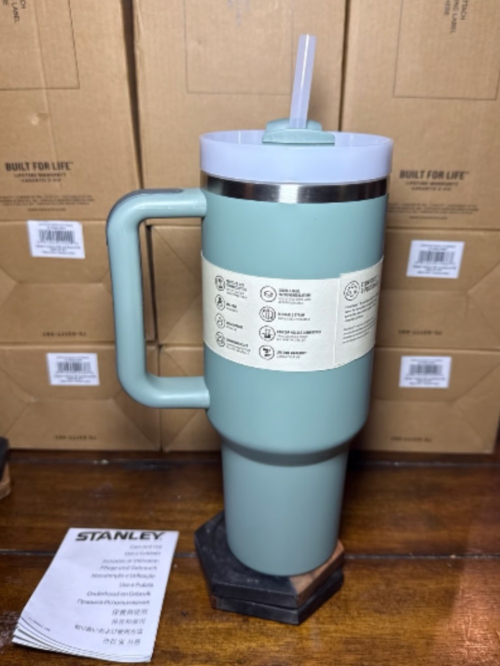 Stanley The Quencher H2.0 FlowState Tumbler – 40 oz / 1.18 L – Eucalyptus - Sage - Picture 3 of 5